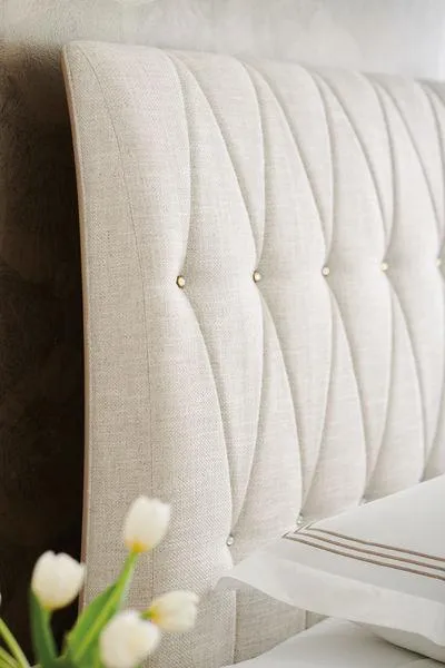 Caracole Classic - Diamond Jubilee - Bedroom