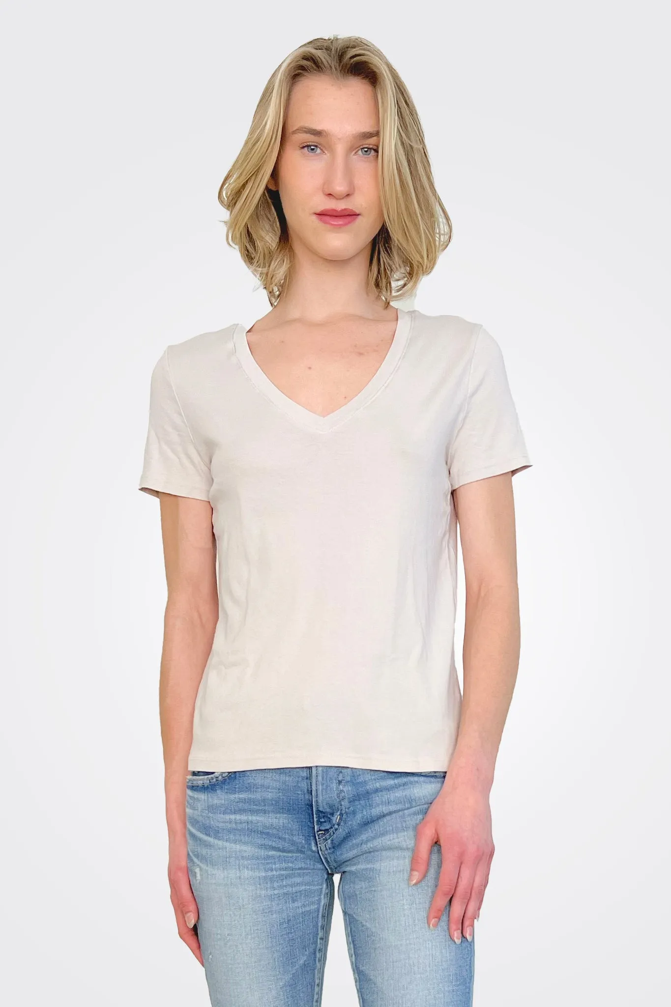 Dylan Classic V Tee - Cement