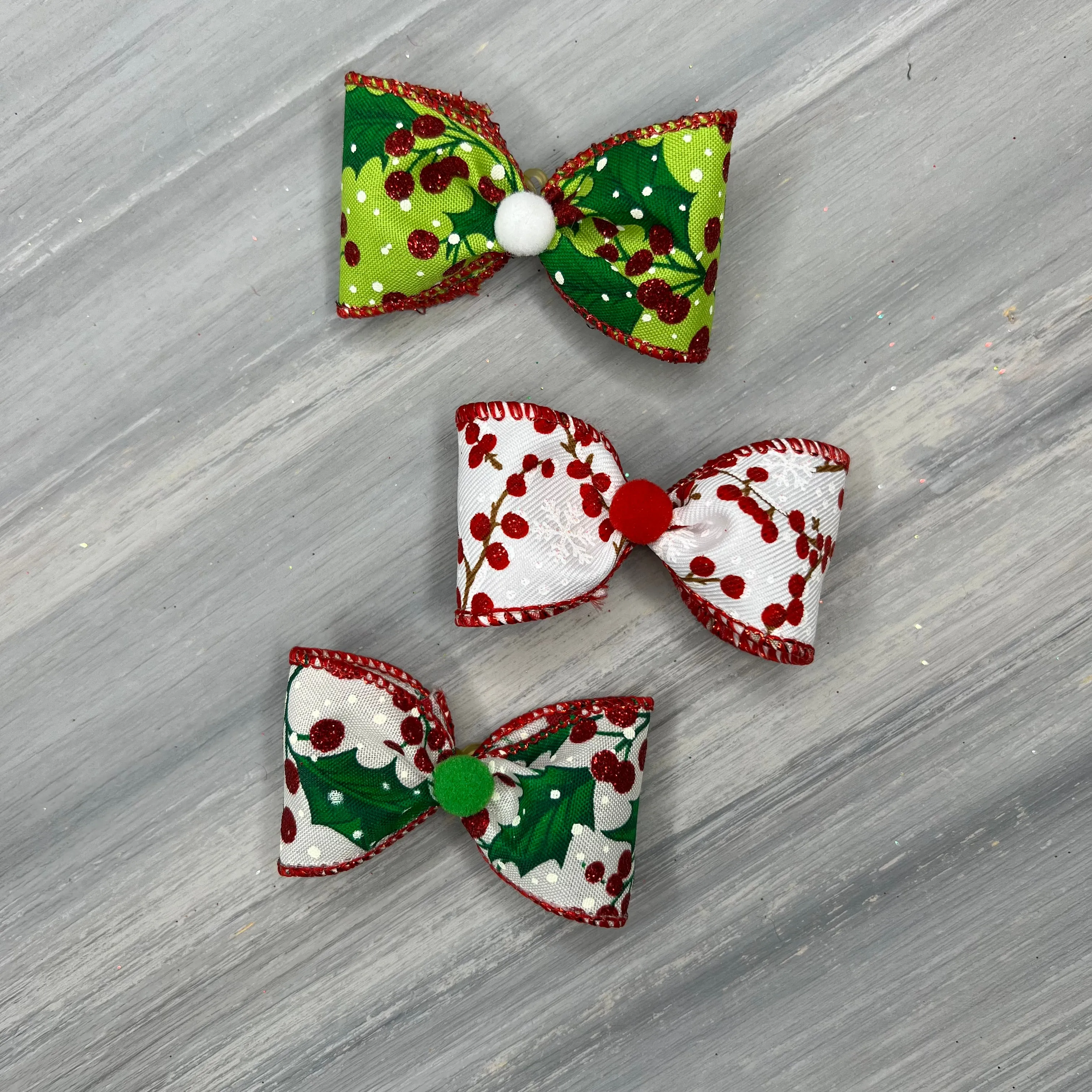 Holly - Classic - 8 Medium Bows