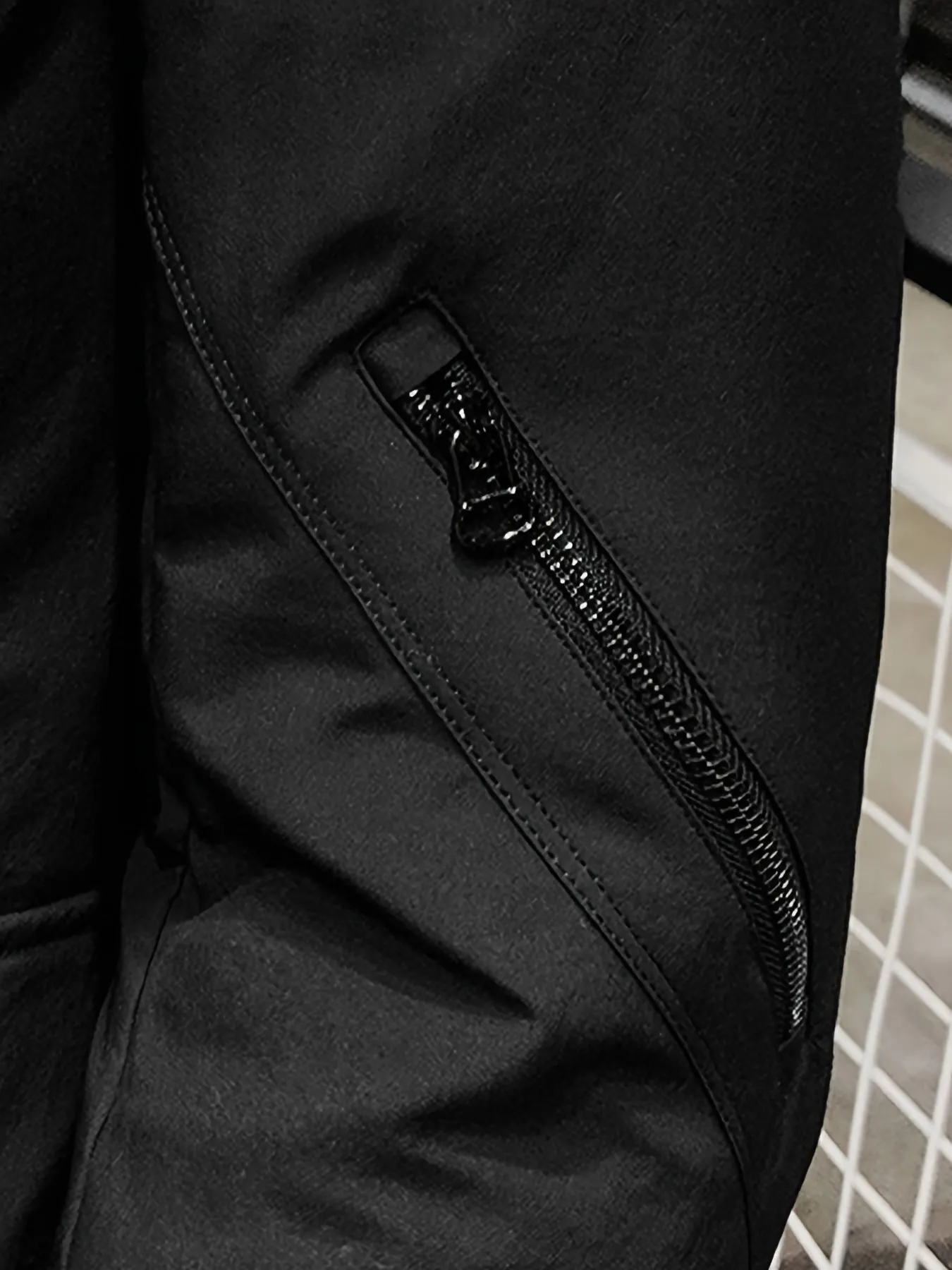 Men's Casual Mid-Length Hooded Winter Jacket with Faux Fur Collar | Ideal for Autumn/Winter