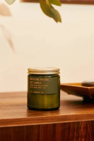 Mistletoe Special Winter Classic Candle