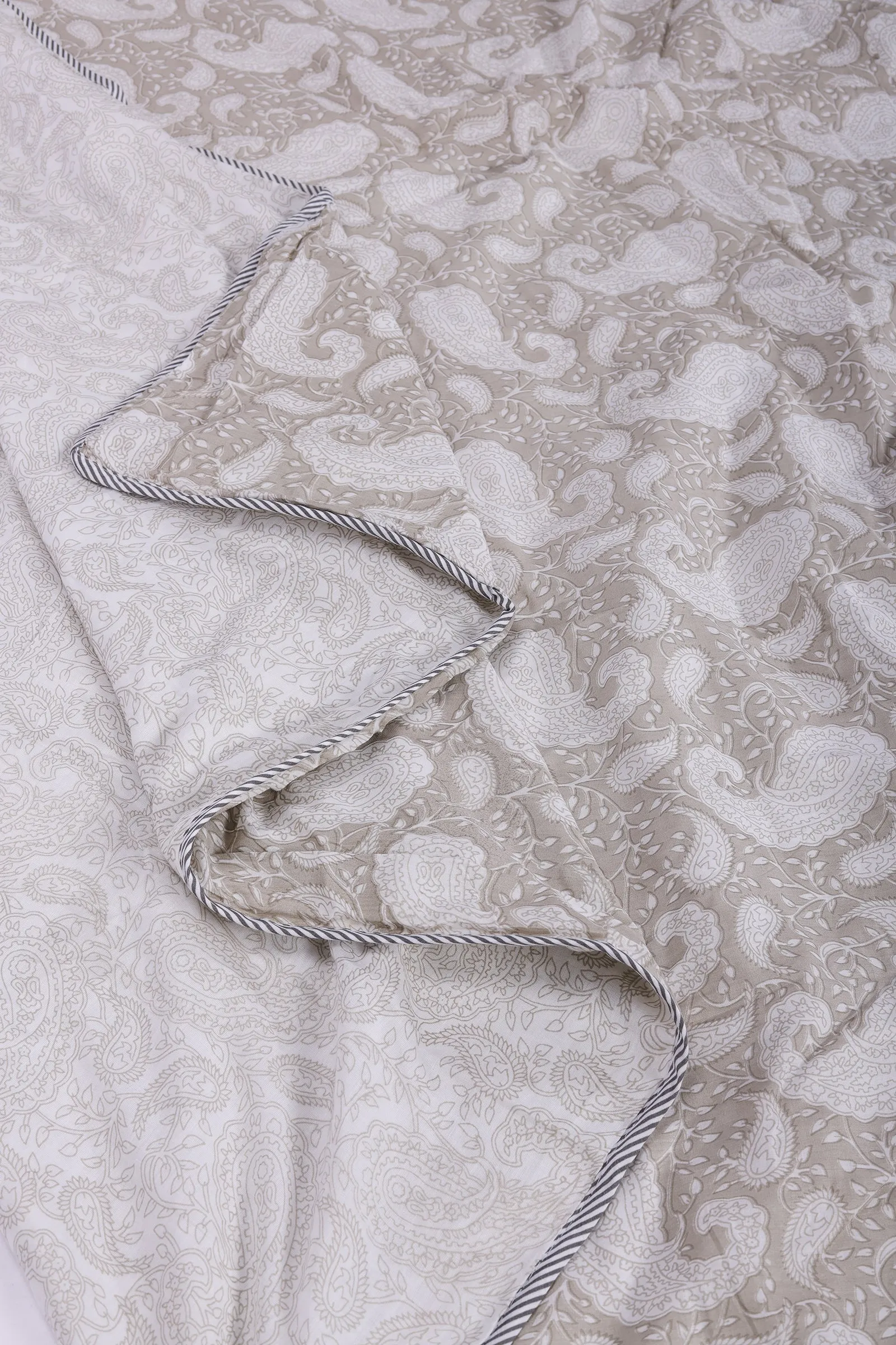 Paisely Grey Reversible Cotton Muslin Dohar