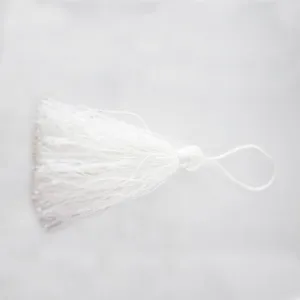 Tassel white 17cm